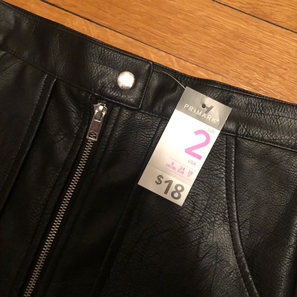 Women’s midi faux leather skirt - Picture 2 of 4
